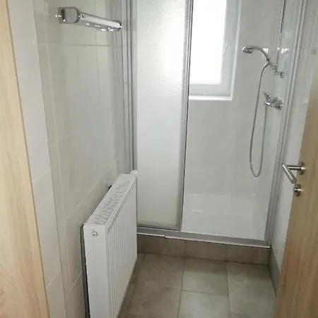 Christian 아파트 *